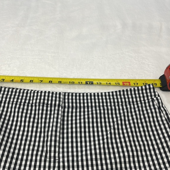 JONES NEW YORK STRETCH WOMENS SIZE 16 Black and White Checkered Shorts - Picture 4 of 6